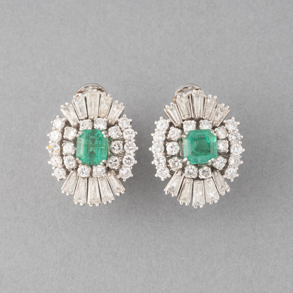 4.50 Carats Diamonds and 2.80 carats Emeralds Vintage Earrings