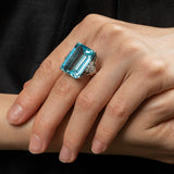 Platinum Diamonds and 17 Carats Aquamarine Vintage Ring