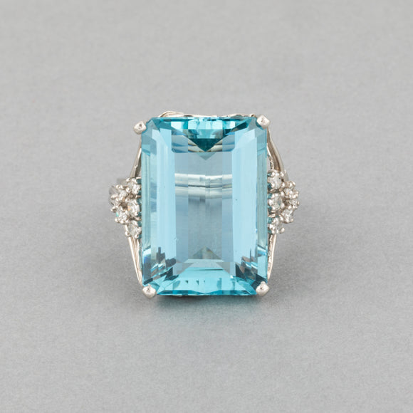 Bague Vintage Diamants Platine et Aigue-Marine 17 Carats