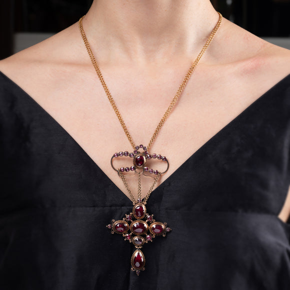 Gold and Perpignan's Garnets French Antique Necklace